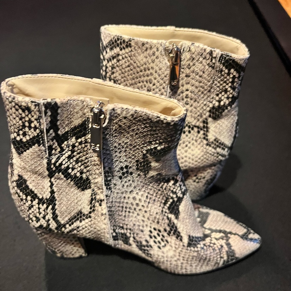 Sam Edelman Snake Print Sam Edelman Hilty Booties Sam Edelman Hilty Snake-Print